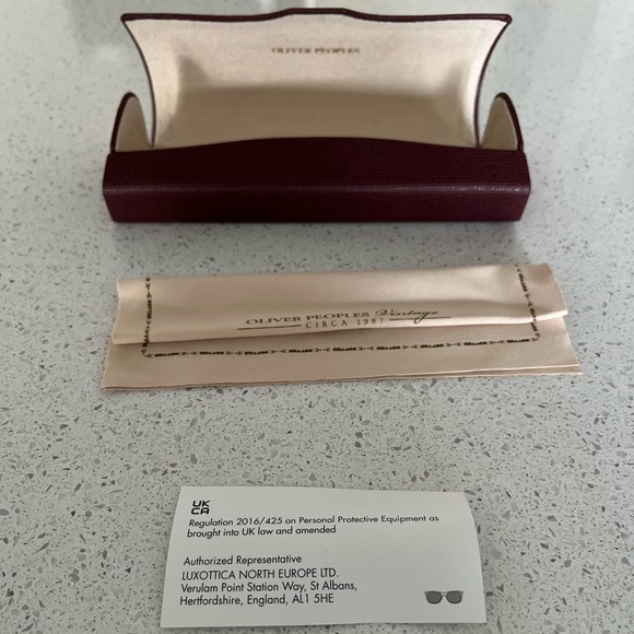 Oliver Peoples sunglasses - Picture 3 of 5